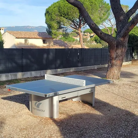 Apartment In Quiet With Pool Fréjus
